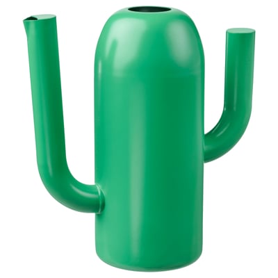 Het ÄRTBUSKE, een levendig groene decoratieve gieter in de vorm van een cactus met een roestvrijstalen constructie.
