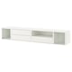 Wit wandcloset met glazen deuren en lades.