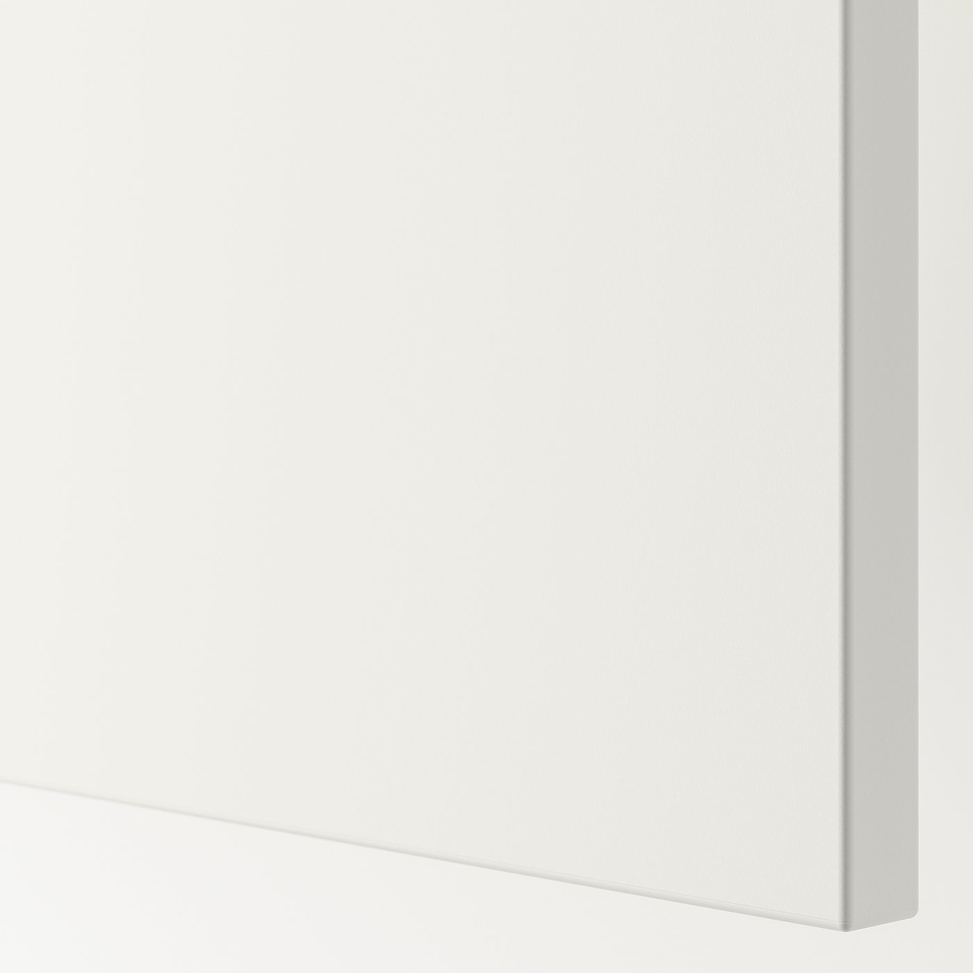 Strak, minimalistisch wit ladefront. Gladde afwerking, klaar voor eenvoudige installatie.