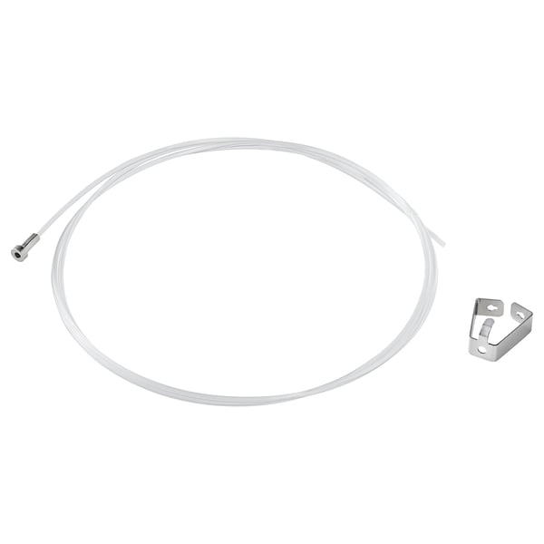 Een HAGHED product, een doorzichtige plastic buis met een metalen connector en een metalen beugel.