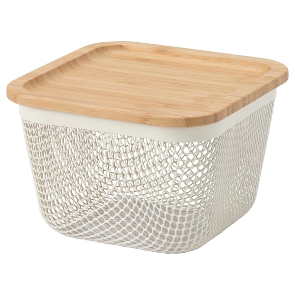 IKEA 365+ witte opbergmand met bamboe deksel. Vierkante vorm, luchtcirculerend ontwerp.
