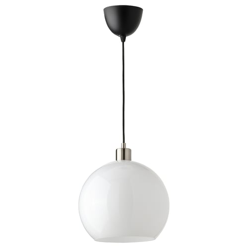 Een JÄRPLIDEN hanglamp met een witte glazen kap en een zwart snoer, met een strak en modern design.