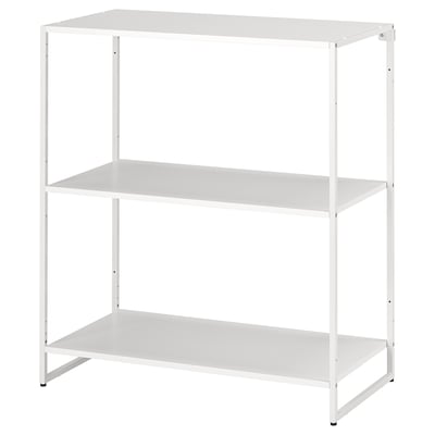Een JOSTEIN wit metalen opbergplank met drie lege legplanken. Het is ontworpen voor binnen- en buitengebruik, gemaakt van duurzaam staal.