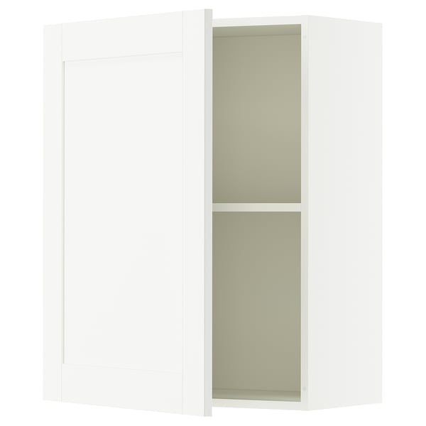 KNOXHULT witte wandkast met enkele plank, modern design, gemakkelijke toegang.