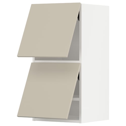 Het METOD keukensysteem met havstorp beige fronten, met een glad, strak design.