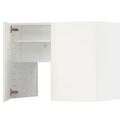 Een witte METOD keukenkast met veddinge fronten, met een rechthoekige vorm en verstelbare planken.