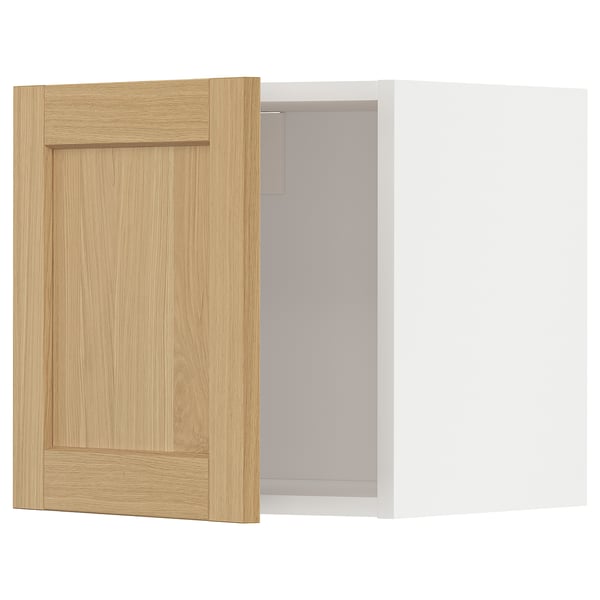 Ikea METOD witte wandkast met lichthouten deur, klassiek afgeschuind ontwerp.
