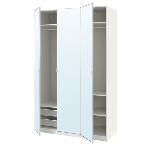Een witte ikea PAX kledingkast met spiegeldeuren, voorzien van planken en een lade aan de binnenkant.