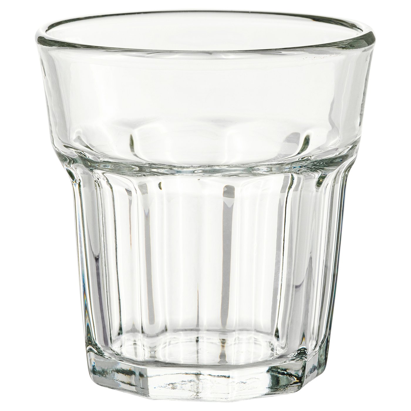 Een beker van gehard glas van het merk POKAL. Het is helder, cilindrisch met geribbelde zijkanten en ontworpen voor verschillende dranken.