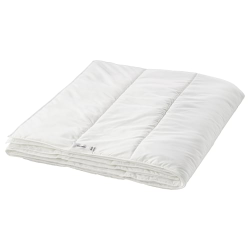 Wit SÄFFEROT dekbed, gevouwen, gerecycled polyester, zacht en warm, eenvoudig ontwerp, machinewasbaar.