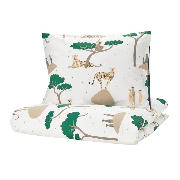 Safari-thema kinderen beddengoed set met cheeta's in natuurscène, in witte, groene en bruine kleuren. Dekbedovertrek en kussensloop met ritssluiting.