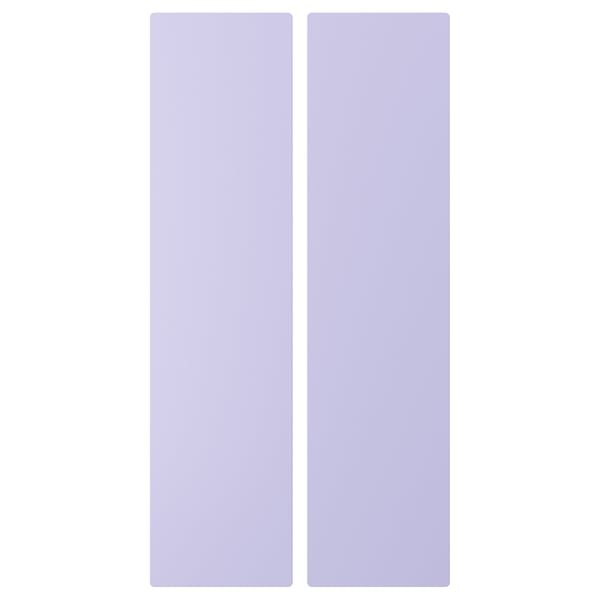 Twee hoge, rechthoekige, paarse deuren naast elkaar. Eenvoudig, modern ontwerp.