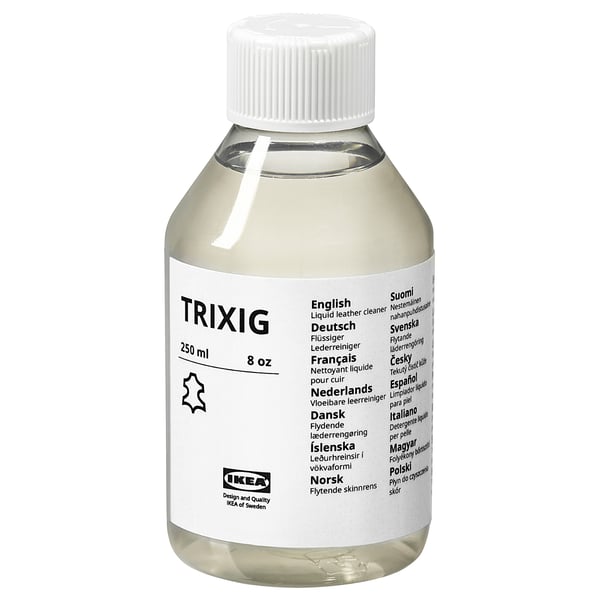 Kunststof TRIXIG fles met 250ml leerreiniger van ikea.