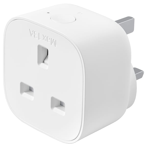 White TRETAKT smart plug with 3 prongs and one outlet.