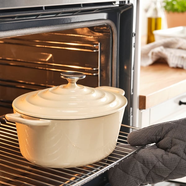 VARDAGEN Casserole with lid, enamelled cast iron light yellow, 4.2 qt