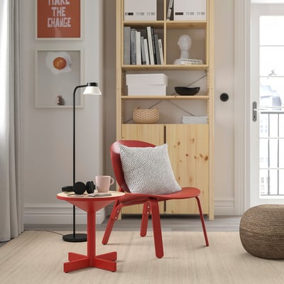 GRIMSARBO Table d'appoint, contreplaqué de pin/rouge vif