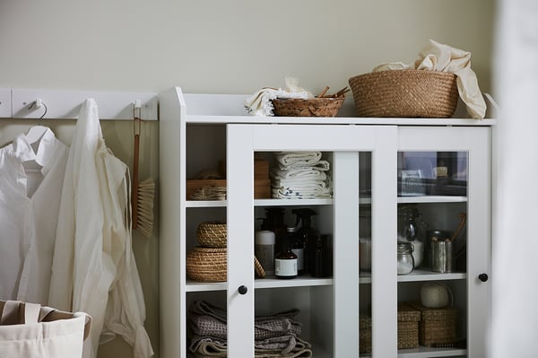 HAUGA Vitrine, blanc, 41 3/8x45 5/8 "