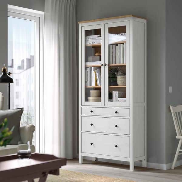HEMNES Vitrine à trois tiroirs, teinté blanc/brun clair, 35 3/8x77 1/2 "