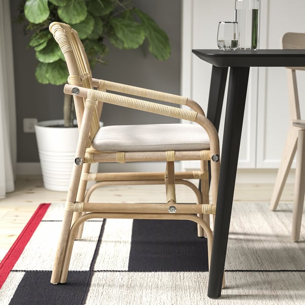 LISABO / SALNÖ Table et 4 chaises à accoudoirs, noir rotin/Gransel écru, 55 1/8x30 3/4 "