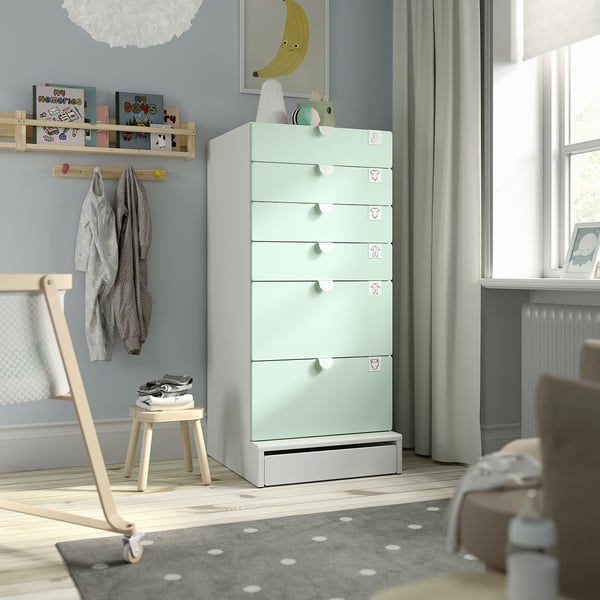 SMÅSTAD / UPPFÖRA Commode à 6 tiroirs, blanc/vert clair, 23 5/8x25 5/8x53 1/2 "