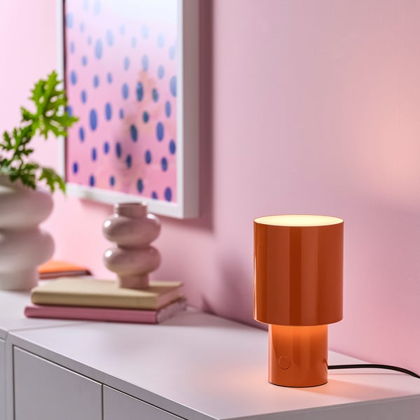 SPETSBOJ Lampe de table, intensité lumineuse réglable/orange, 9 "