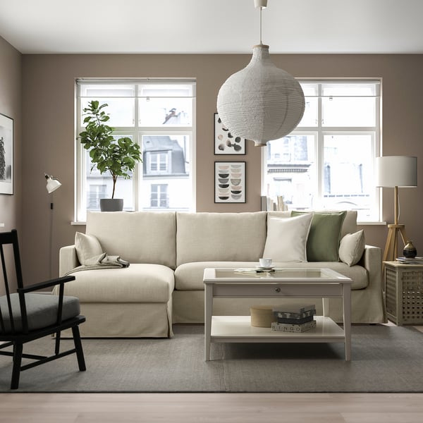 HYLTARP 3er-Sofa mit Récamiere, links, Hemmesta hellbeige