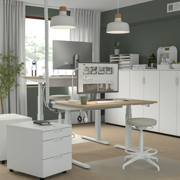 MITTZON Schreibtisch sitz/steh, elektrisch Eichenfurnier/weiß, 120x60 cm