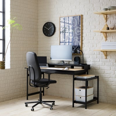 MULLSJÖ Schreibtisch, Eichenfurnier, 135x70 cm