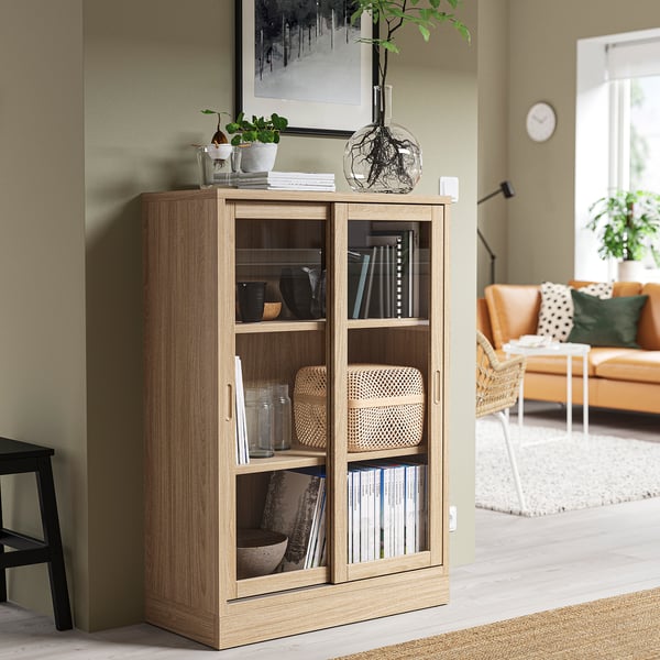 TONSTAD Vitrine mit Schiebetüren, Eichenfurnier, 82x37x120 cm