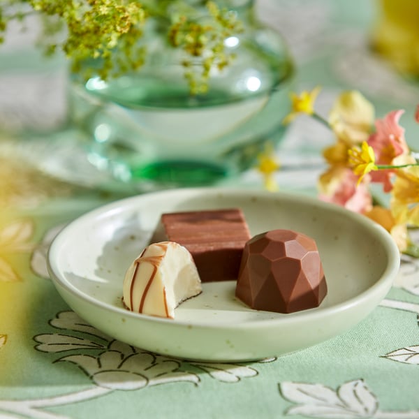 VÅRKÄNSLA Geschenkschachtel, verschiedene Pralinen, 161 g
