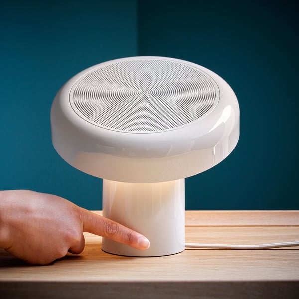 BLOMPRAKT Lampe enceinte bluetooth, beige