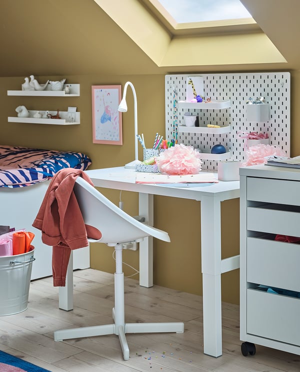 LOBERGET / SIBBEN Chaise de bureau enfant + coussin, blanc/turquoise