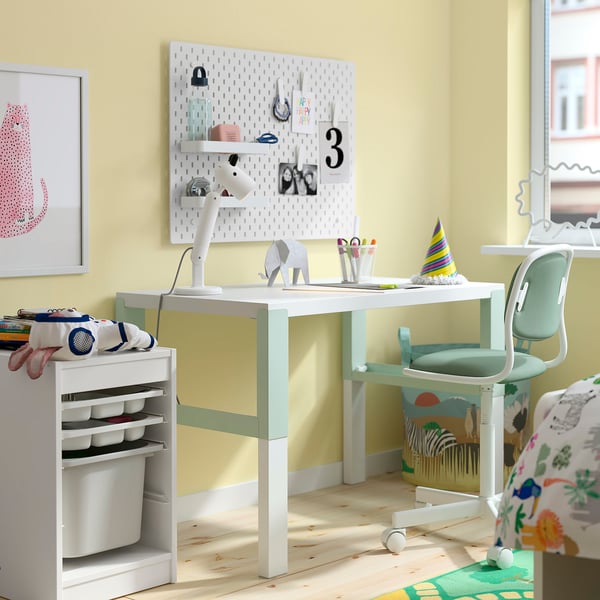 PÅHL Bureau, hauteur réglable blanc/vert clair, 96x58 cm