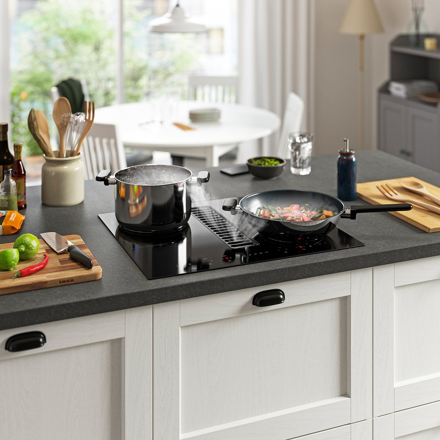 TÄCKNAN Plaque de cuisson av hotte intégrée, IKEA 300 noir, 60 cm