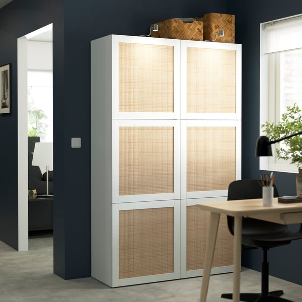 BESTÅ Mobile con ante, bianco Studsviken/bianco pioppo intrecciato, 120x42x193 cm