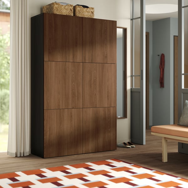 BESTÅ Mobile con ante, marrone-nero Lappviken/marrone effetto noce, 120x42x193 cm