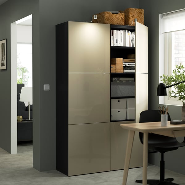 BESTÅ Mobile con ante, marrone-nero/Selsviken lucido/beige, 120x42x193 cm