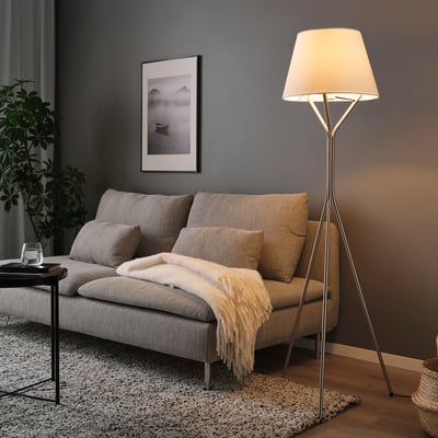BLÄNKFYR Lampada da terra, nichelato