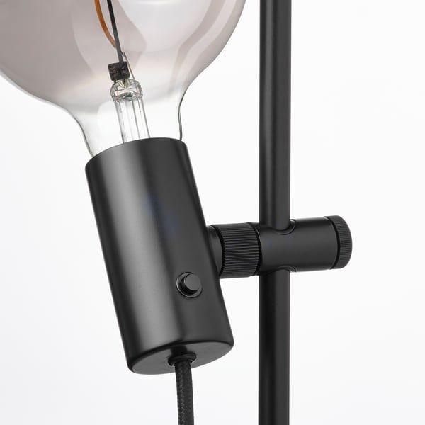HÅRSLINGA Lampada da terra, nero