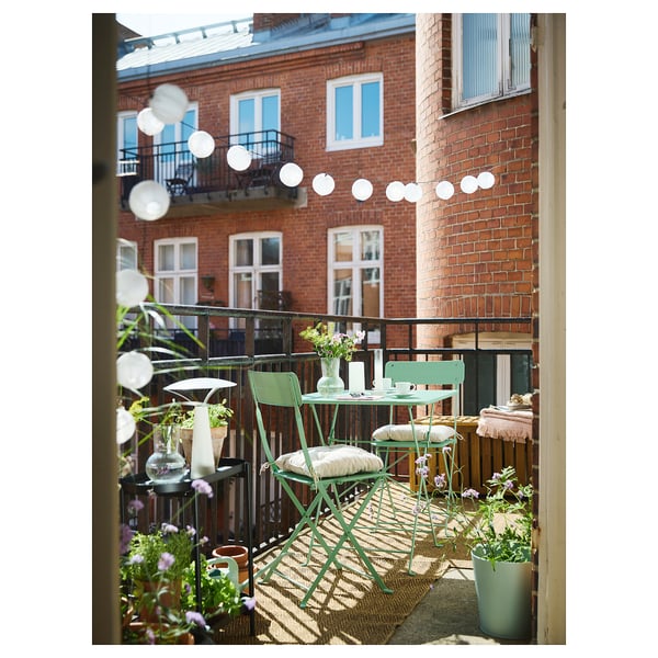 SUNDSÖ Tavolo e 2 sedie pieghevoli, da esterno verde chiaro/verde chiaro, 65x65 cm