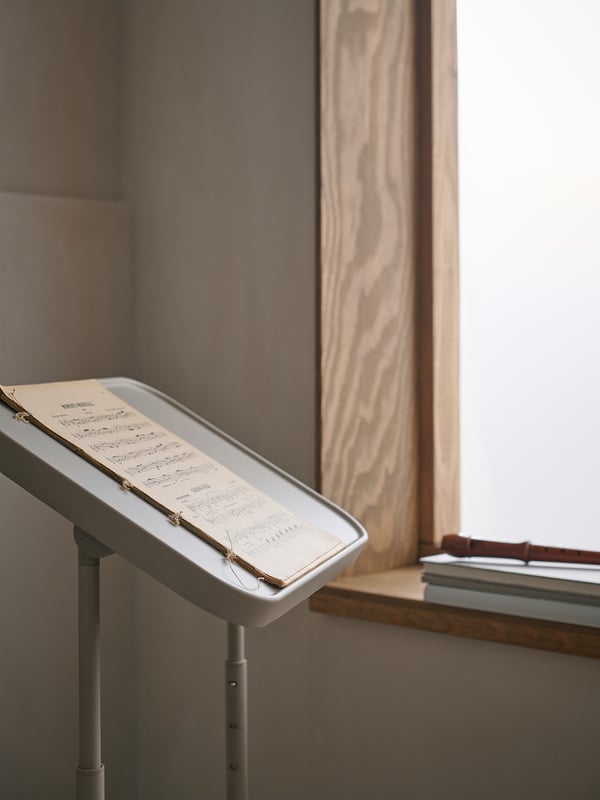 BJÖRKÅSEN Mesa para notebook, beige