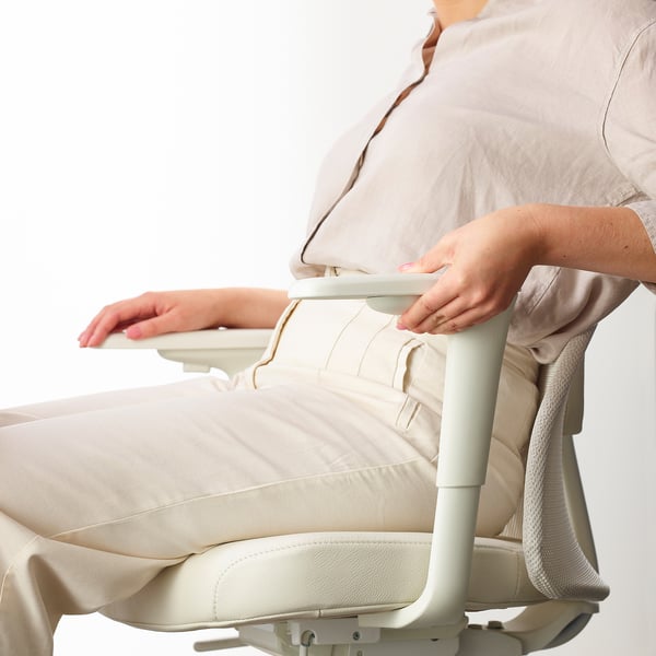 JÄRVFJÄLLET Silla escritorio con apoyabrazos, Grann blanco