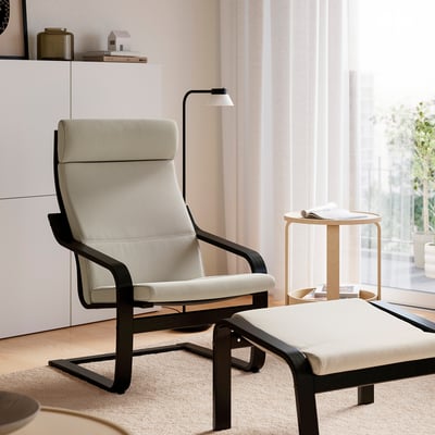 POÄNG Sillón con apoyapiés, efecto nogal/Kelinge beige