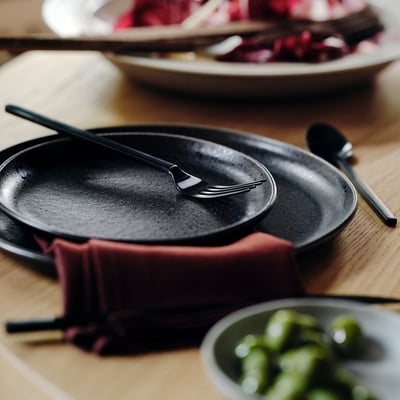 STOCKHOLM 2025 Plato, negro, 18 cm