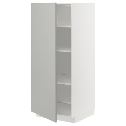Bílá kuchyňská skříňka METOD s elegantním, moderním designem. Uvnitř má několik polic.