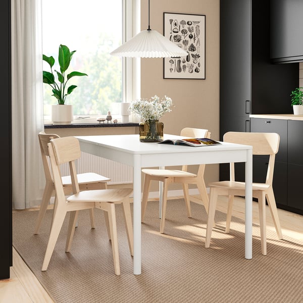 TONSTAD / LISABO Stůl a 4 židle, krémová/jasan, 140/196x85 cm