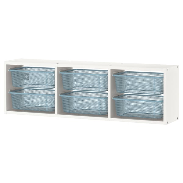 Bílý nástěnný úložný díl TROFAST se šesti modrými mřížkovými boxy.