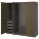 PAX-Kleiderschrank, offenes dunkles Holzfinish, mit Schubladen und Regalen, mit schlanken Griffen.