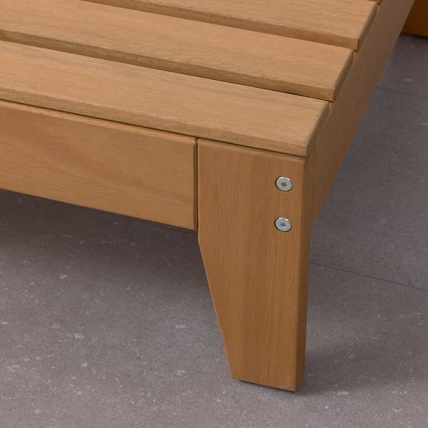 Wooden bench detail: sturdy, smooth eucalyptus with visible screws, crafted for outdoor use.