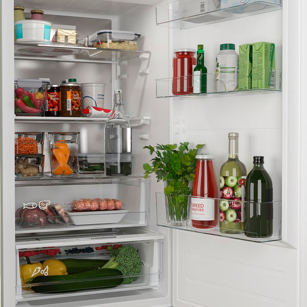 Fridge with adjustable shelves, humidity control drawer, led lighting, and fast cooling function.